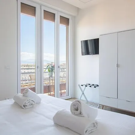 Floor With Elevator - Fantastic View 아파트 *