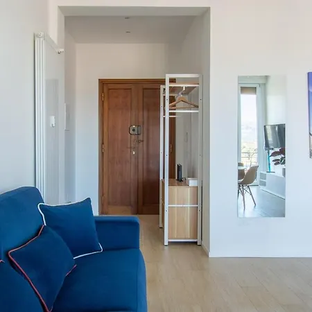 Apartment Floor With Elevator - Fantastic View