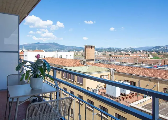 Floor With Elevator - Fantastic View *